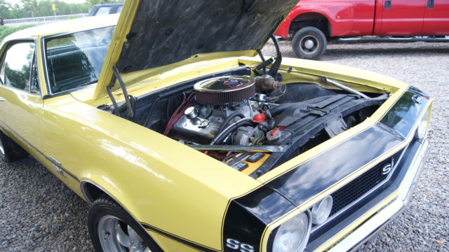 1967 Yellow and Black Chevrolet Camaro