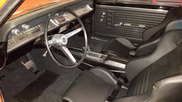 1967 Hugger orange Chevrolet Chevelle Coupe