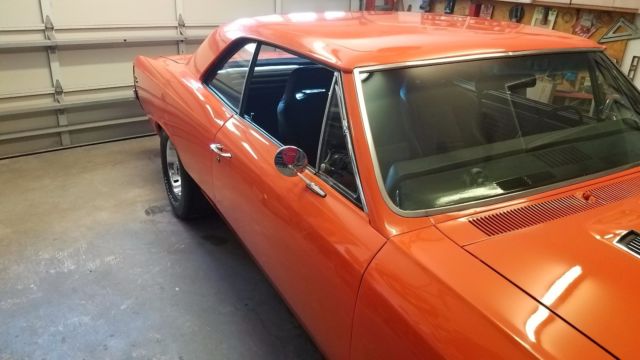 1967 Hugger orange Chevrolet Chevelle Coupe
