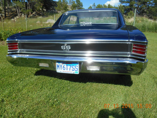 1967 Blue Chevrolet Chevelle Coupe