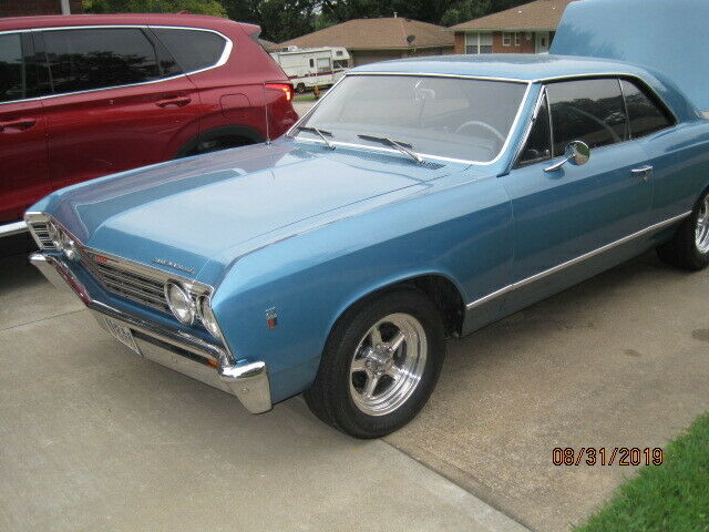 1967 Blue Chevrolet Chevelle Coupe