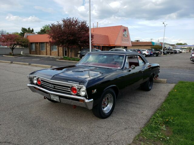 1967 Tuxedo Black Chevrolet Chevelle 2 Door