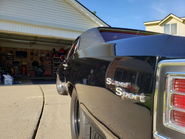1967 Tuxedo Black Chevrolet Chevelle 2 Door