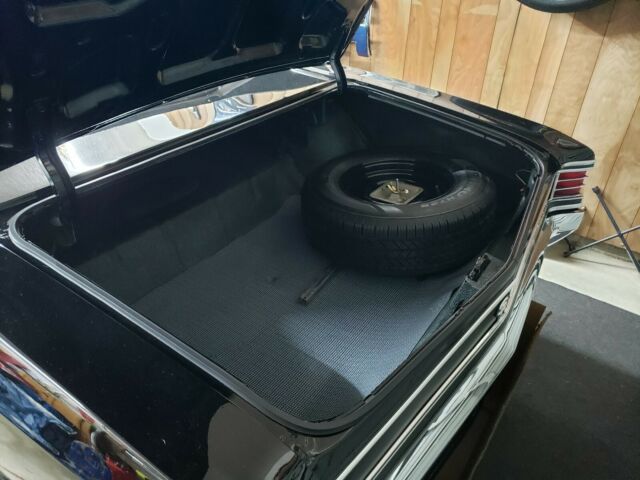 1967 Tuxedo Black Chevrolet Chevelle 2 Door