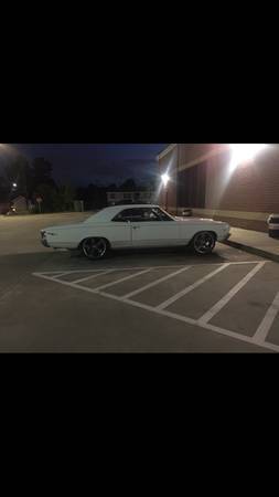 1967 White Chevrolet Chevelle Coupe