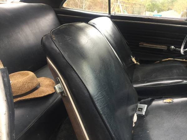 1967 White Chevrolet Chevelle Coupe