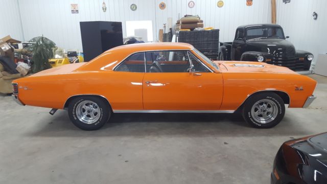 1967 Orange Chevrolet Chevelle Coupe