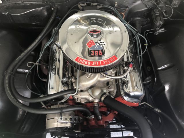 1967 White Chevrolet Chevelle Coupe