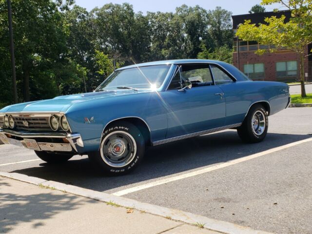 1967 Blue Chevrolet Chevelle Super sports coupe