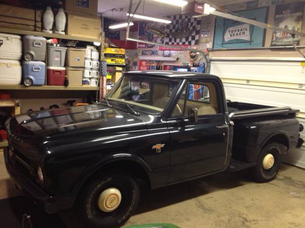1967 Green Chevrolet C-10 Standard Cab Pickup