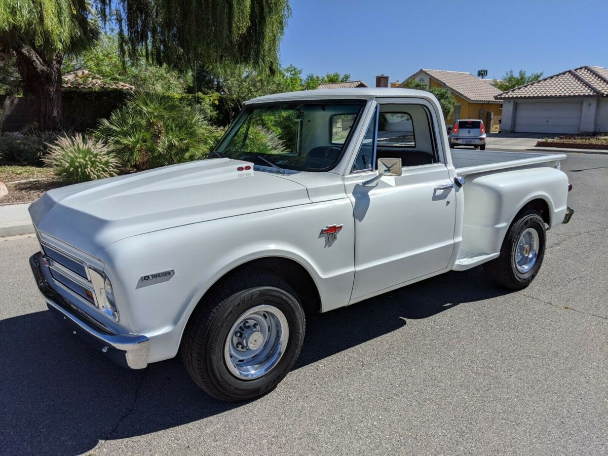 1967 White Chevrolet C-10 Standard Cab Pickup