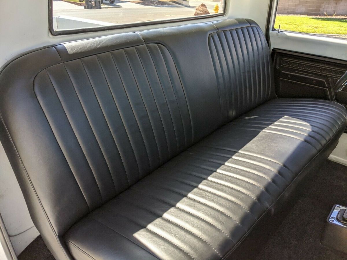 1967 White Chevrolet C-10 Standard Cab Pickup