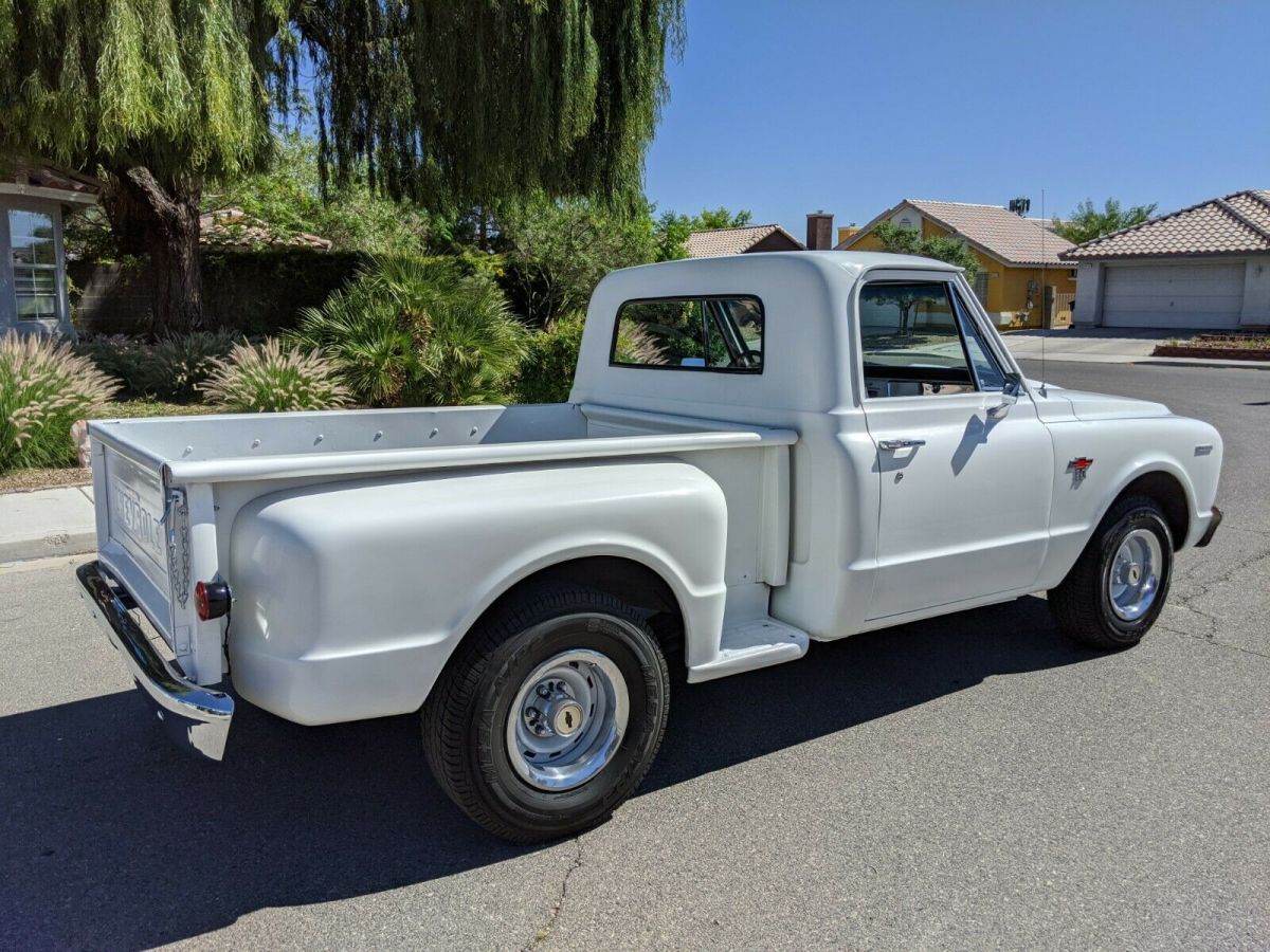 1967 White Chevrolet C-10 Standard Cab Pickup