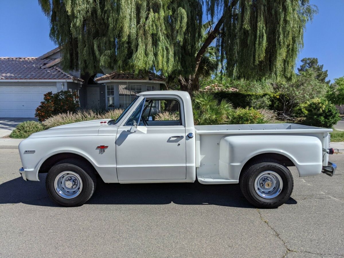 1967 White Chevrolet C-10 Standard Cab Pickup