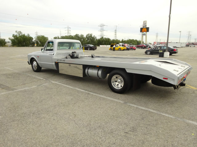 1967 White Chevrolet Car Hauler Reg. Cab