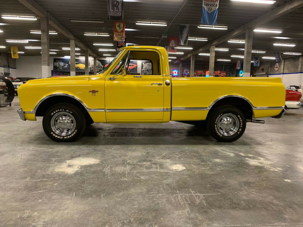 1967 Yellow Chevrolet C10
