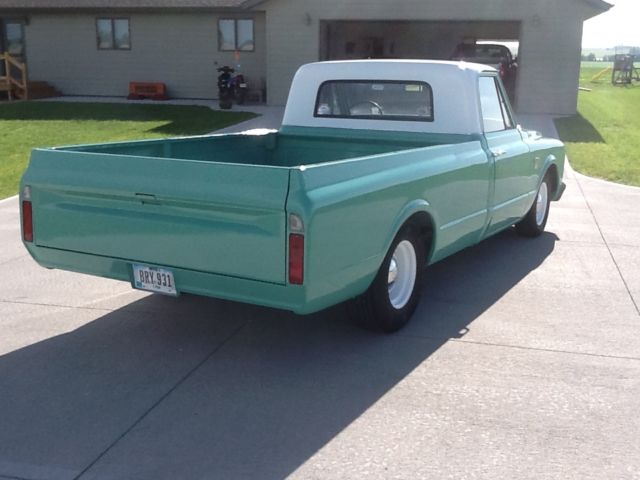1967 Green Chevrolet C-10 Pickup
