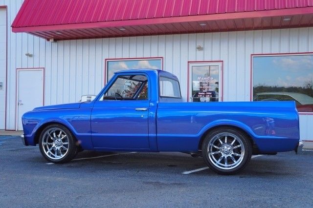 1967 Blue Chevrolet C-10 --