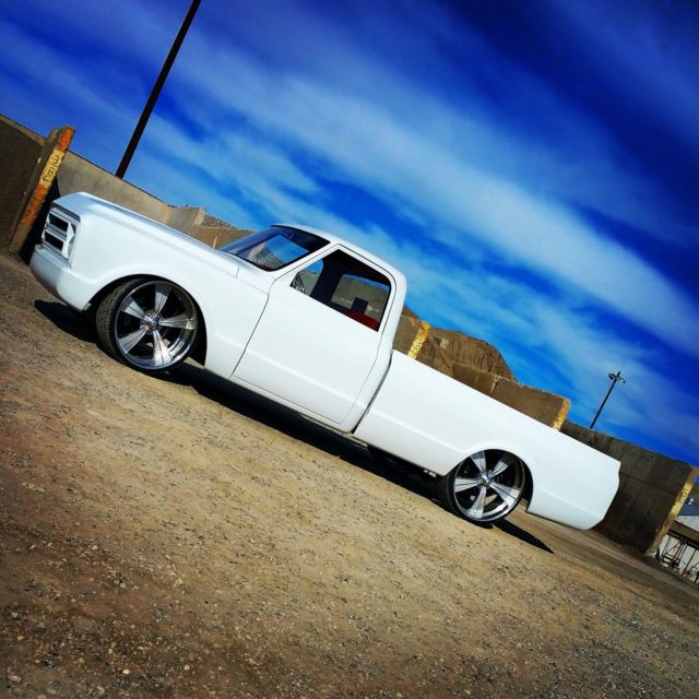 1967 White Chevrolet C-10 Standard Cab Pickup