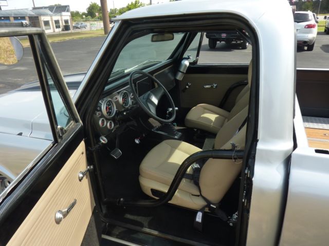 1967 Silver Chevrolet C-10 Standard Cab Pickup