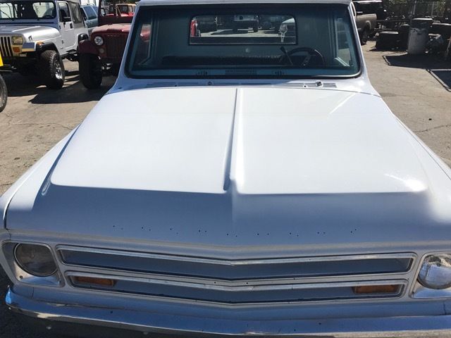 1967 White Chevrolet C-10 Standard Cab Pickup