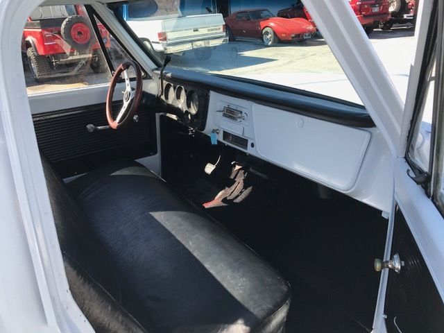 1967 White Chevrolet C-10 Standard Cab Pickup