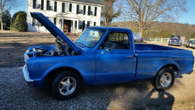 1967 Blue Chevrolet C-10 SWB Pickup