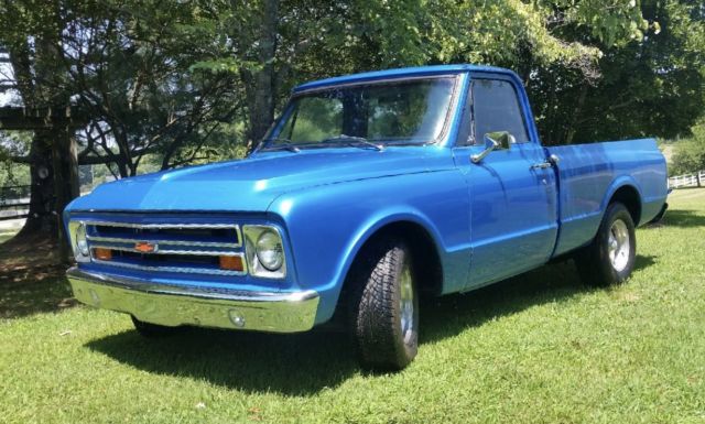1967 Blue Chevrolet C-10 SWB Pickup