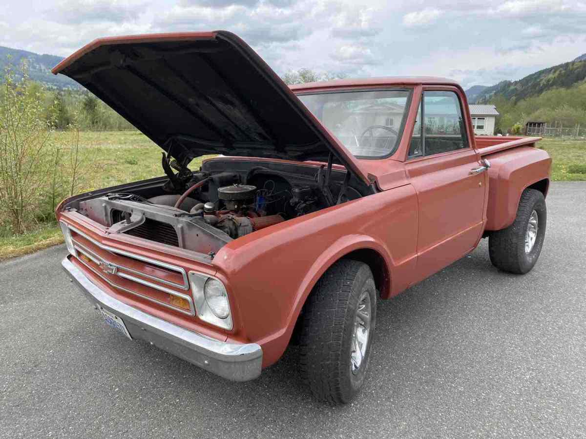 1967 Orange Chevrolet c/20