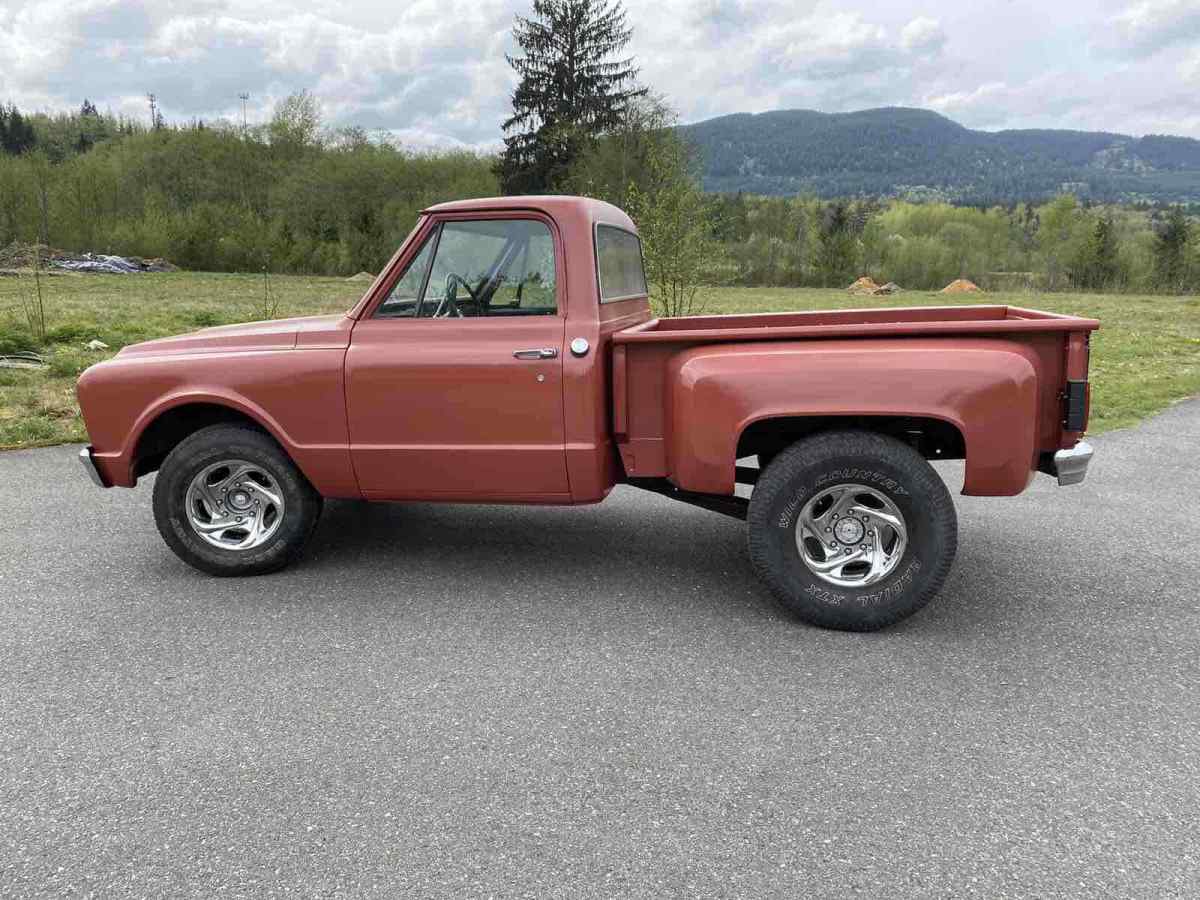 1967 Orange Chevrolet c/20