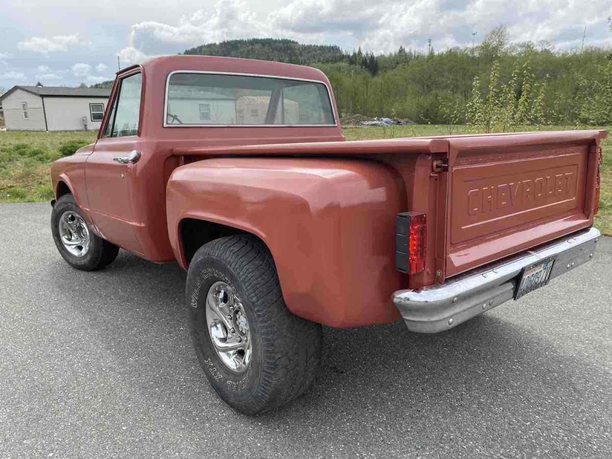 1967 Orange Chevrolet c/20