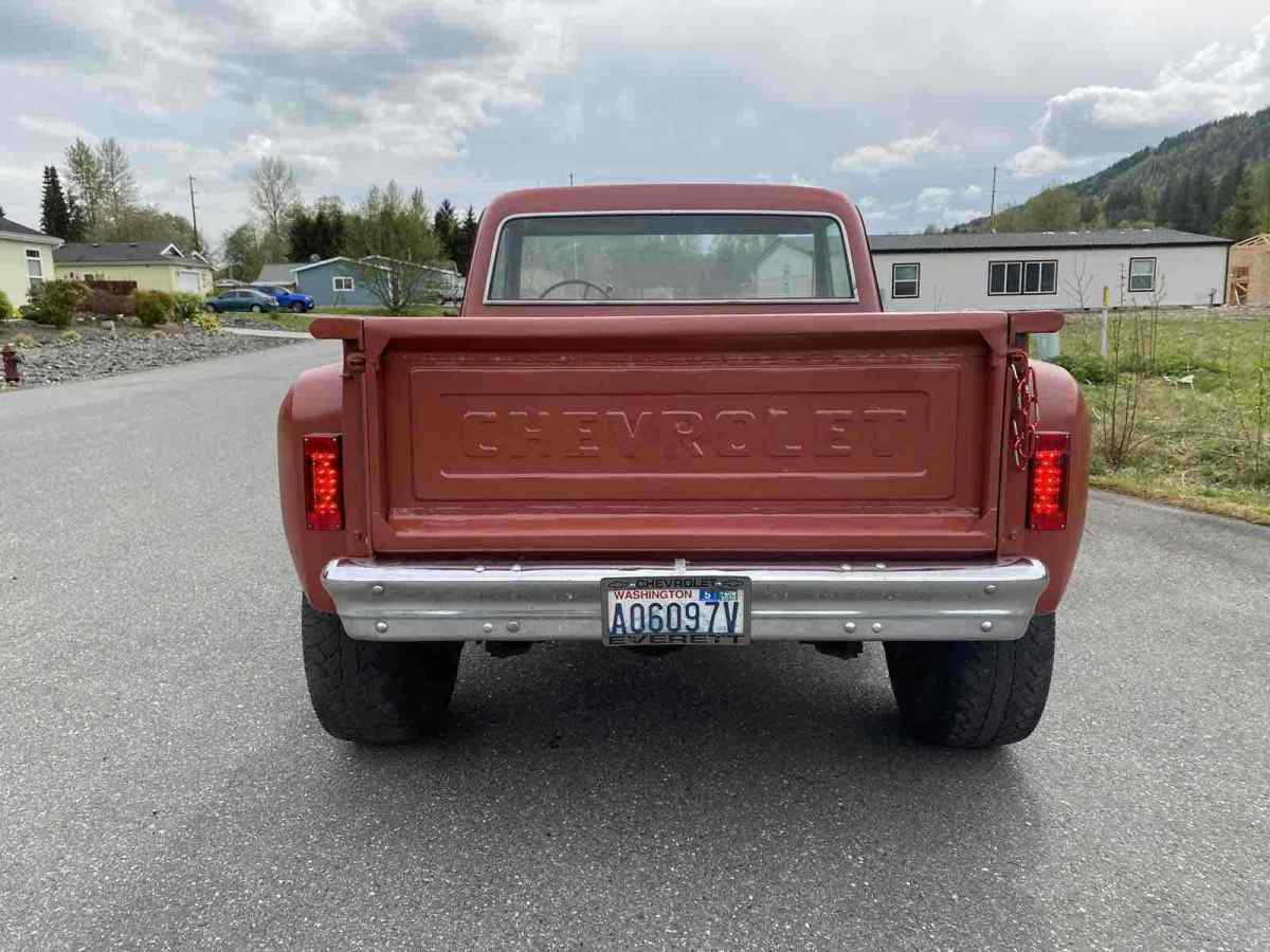 1967 Orange Chevrolet c/20
