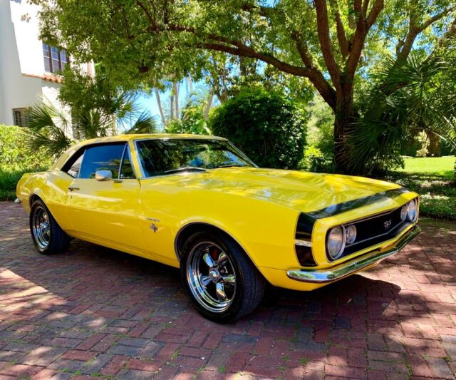 1967 Yellow Chevrolet Camaro Coupe