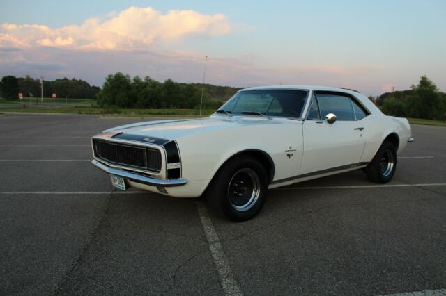 1967 White Chevrolet Camaro Coupe