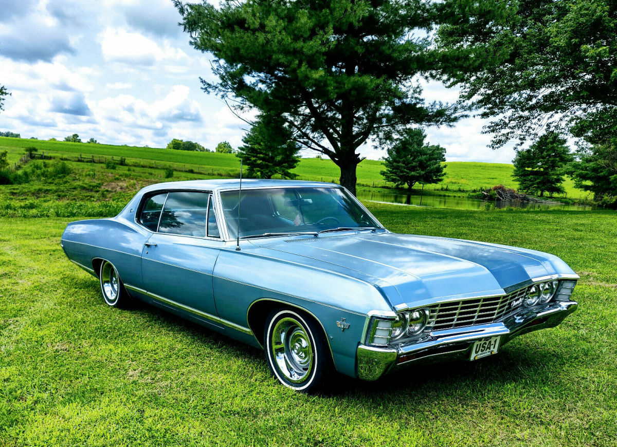 1967 Blue Chevrolet Caprice Coupe