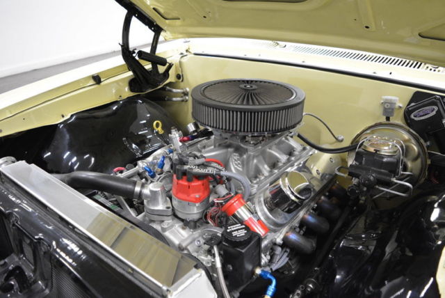 1967 Yellow Chevrolet Chevelle --