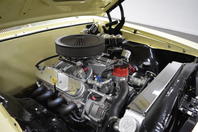 1967 Yellow Chevrolet Chevelle --