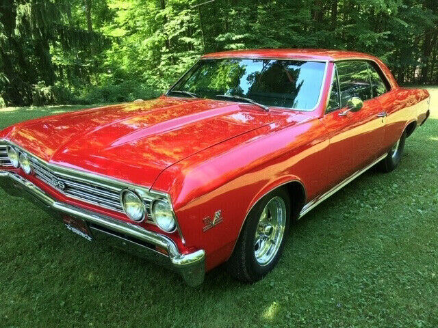 1967 Red Chevrolet Chevelle Coupe