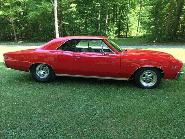 1967 Red Chevrolet Chevelle Coupe