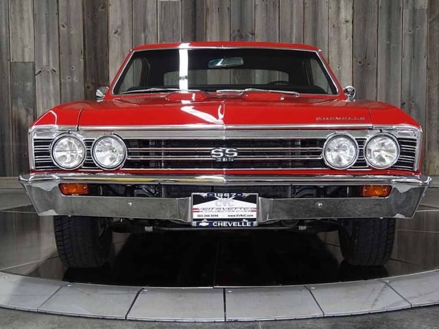 1967 Red Chevrolet Chevelle 396 V8 AC AUTOMATIC