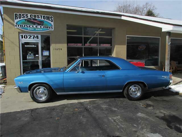 1967 Blue Chevrolet Chevelle Coupe