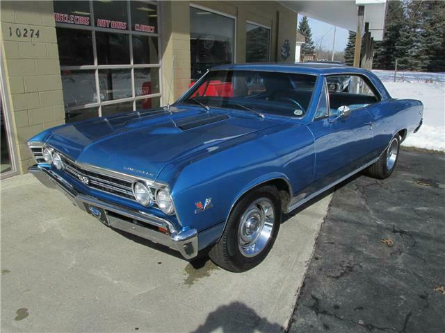 1967 Blue Chevrolet Chevelle Coupe