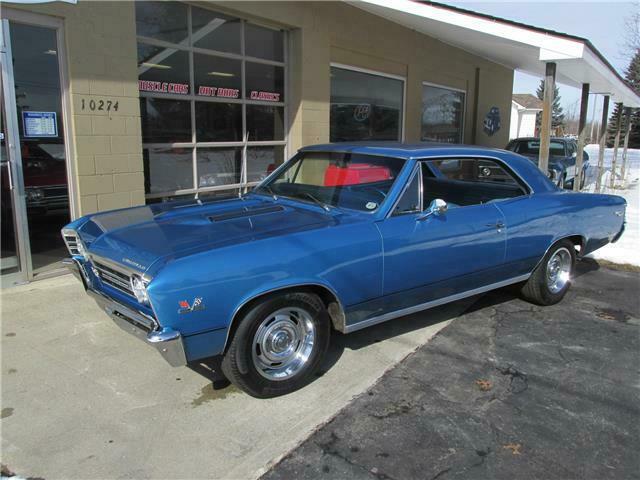 1967 Blue Chevrolet Chevelle Coupe
