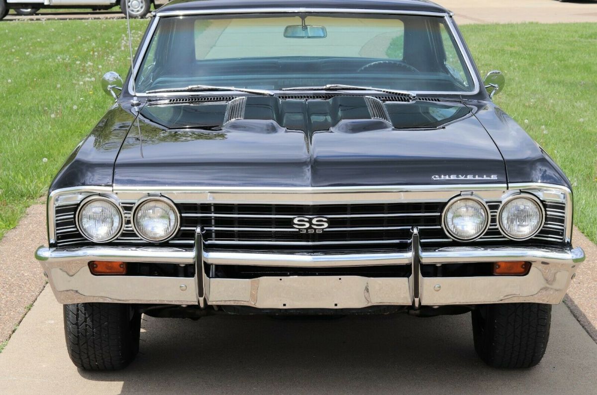 1967 Black Chevrolet Chevelle Coupe
