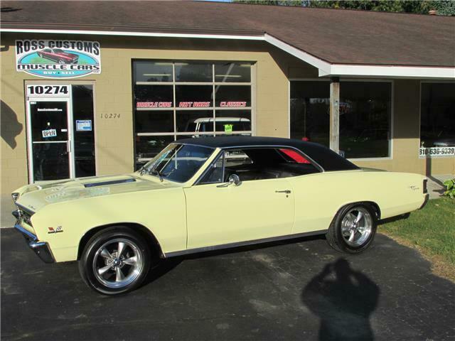 1967 Yellow Chevrolet Chevelle 2 door coupe