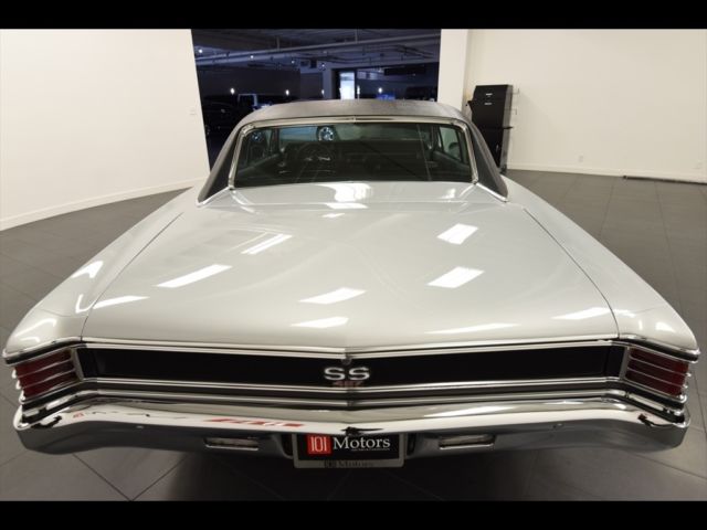 1967 Silver Chevrolet Chevelle --