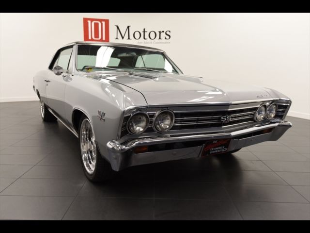 1967 Silver Chevrolet Chevelle --