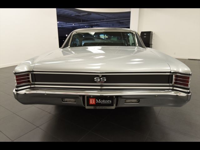 1967 Silver Chevrolet Chevelle --