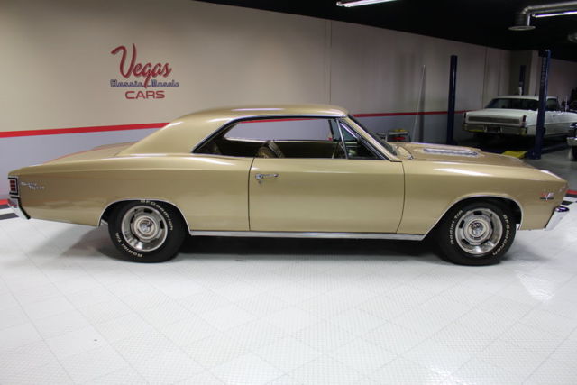 1967 Gold Chevrolet Chevelle Coupe