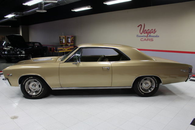 1967 Gold Chevrolet Chevelle Coupe